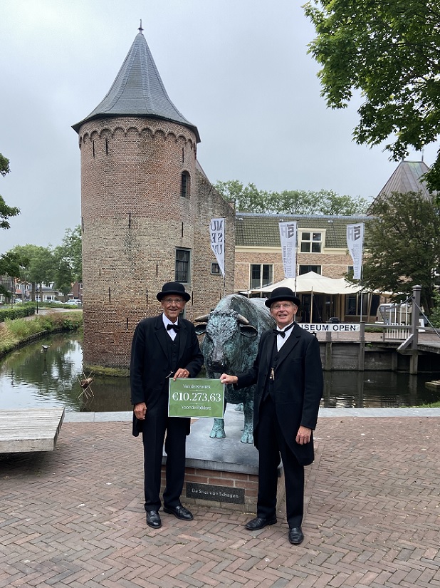 Vette cheque van de Kroniek